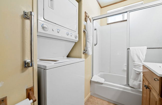 A Beary Cute Cabin - Photo 5