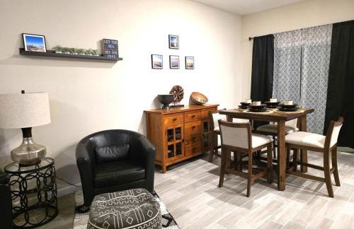 Relaxing Modern 3 BR Home - Queen Bd - North JAX - Foto 12