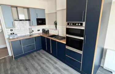 Stunning 2 Bedroom Ground Floor Sea View Apartment - Foto 10