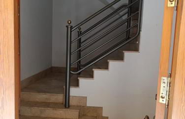 First Floor Casa Privee - Two bed Beach Terrace & Balconies - Foto 17