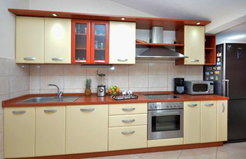 Holiday house with a swimming pool Pozorac, Trogir - 15565 - Foto 14