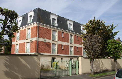 200m de la mer Piscine WIFI T3 38 m2 6 pers 2 chambres Ascenseur - Photo 5