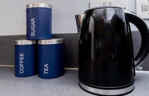 Contractors 4 Beds 2 BathroomsTown Centre Parking - Foto 12