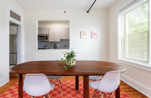 Fun & Funky 2BR in Downtown Princeton - Photo 21