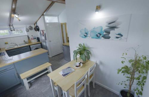 Quirky & cosy 1 or 2 bedroom house in peaceful village - Photo 19