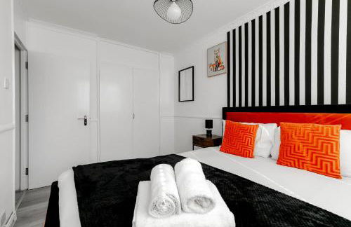 3BR Off A13 , Sleeps 6, 2mins to Langdon DLR,Free Parking - Photo 20