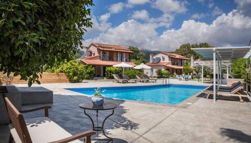 Emily Villas - Foto 1