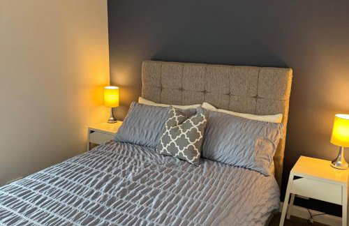 2 Bed Apartment Sleeps 4 -Near Airport -WiFi & Tv - Foto 22