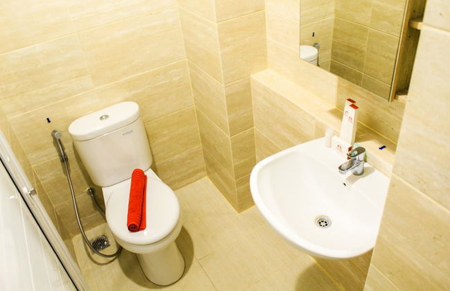 Modern and Comfortable Studio Springwood Apartment - Photo 27