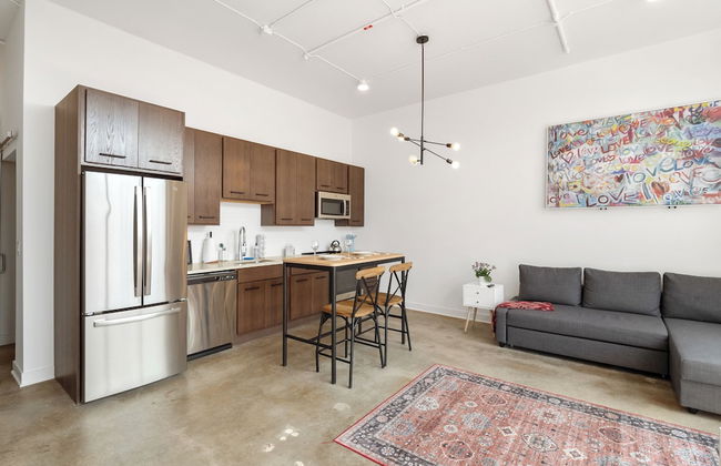 Ballpark Luxury Loft Steps from Arch - Photo 19