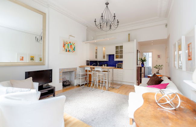 Philbeach Balcony- 2bed flat in Earls Ct - Photo 12