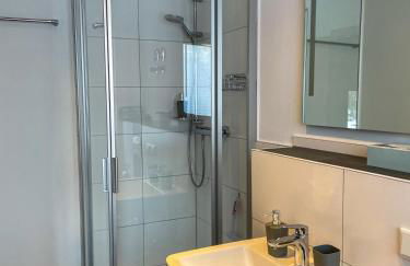 MaMa-Apartments - Haus Martina im Herzen der Rhön - 3 einzelbuchbare moderne Wohnungen für 2-8 Personen, Terrasse, Balkon, Garten, Ski und E-Bike Keller, Lounge, freies Wlan, familienfreundlich - Foto 9