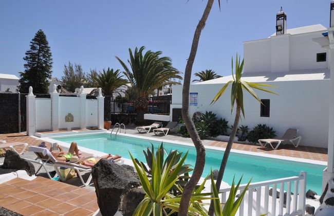 Apartamentos Los Tulipanes - Photo 43