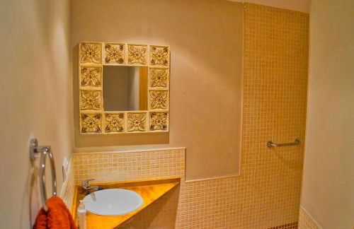 Lujo y vistas panorámicas en primera línea de mar - Foto 37