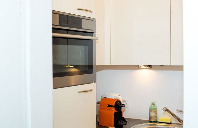 Marthas Veranda Apartment - Photo 18