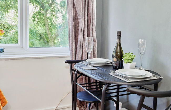 Charming City 1-bed Apartment in Birmingham - Foto 9