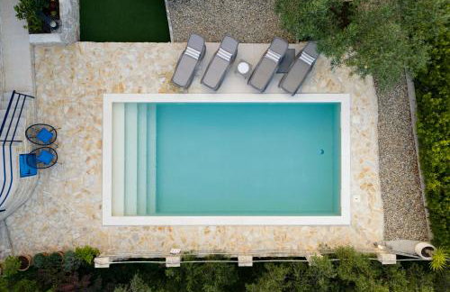 Apartment Serenity with Private Pool Near the Beach - Photo 3