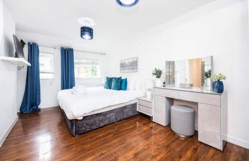 4 Bed , Monthly & Weekly Offers , Ideal For Contractors , Relocation & Leisure Stays - Photo 5