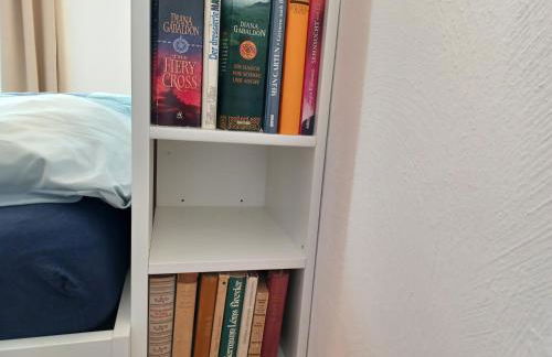 Ehemalige Bibliothek Apartment für 2 mit Küche Kamin Netflix Parken und Hofladen - Foto 5