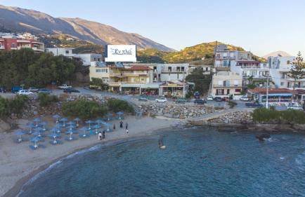 En Plo Studios & Apartments - Photo 25