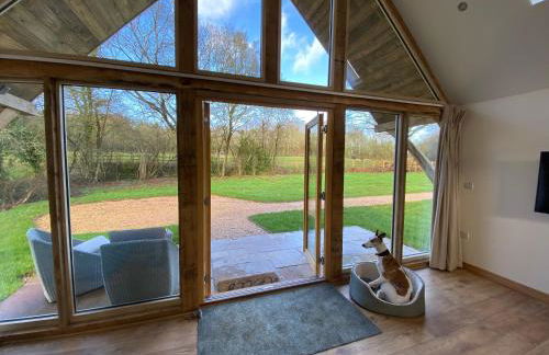 Nettlebed Farm Holiday Lets Barn3 - Photo 7