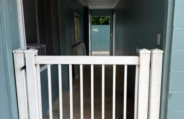 Newly renovated 1 bedroom with air conditioning and kitchenette - Foto 15