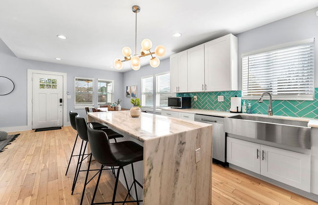 City Oasis With Hot Tub Group-friendly - Foto 9