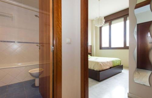 FIBES Apartamento con parking gratis - Foto 17