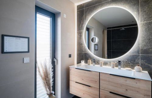 Ecolodge 4étoiles Luxe, détente et balnéo dans la forêt - Foto 29