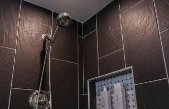 Arch Fun Cabin - Modern Cabin with Hot Tub, Games & Views - Foto 53