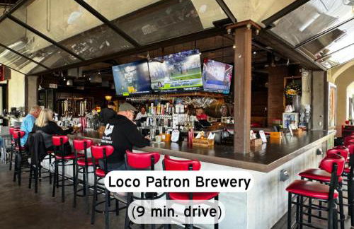 Comfy 2BR-Pool, Yoga Rm, Gym, Cabanas, BBQ,Prkng - Foto 75