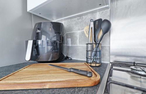 Comfy 4 Bed, Sleeps 8, fast WIFI, Contractor friendly - Foto 41