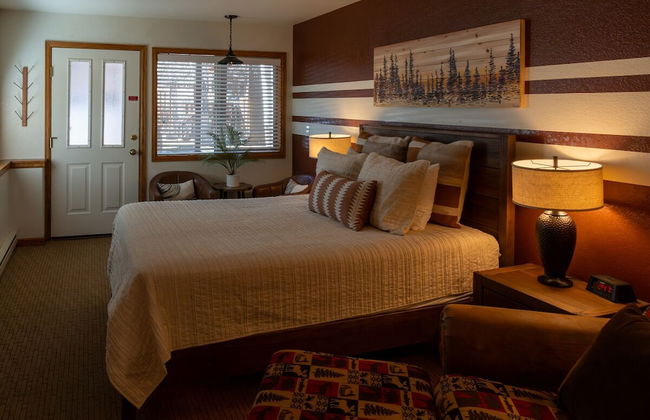 Alpenglow Three Bedroom Two Bath XL A16 - Photo 6