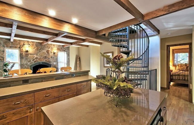 3877 Crest Drive - Photo 9