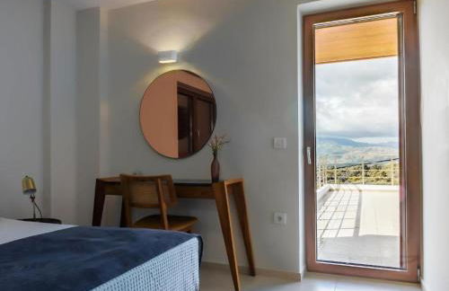 Upper View Villa, with private pool - Photo 15