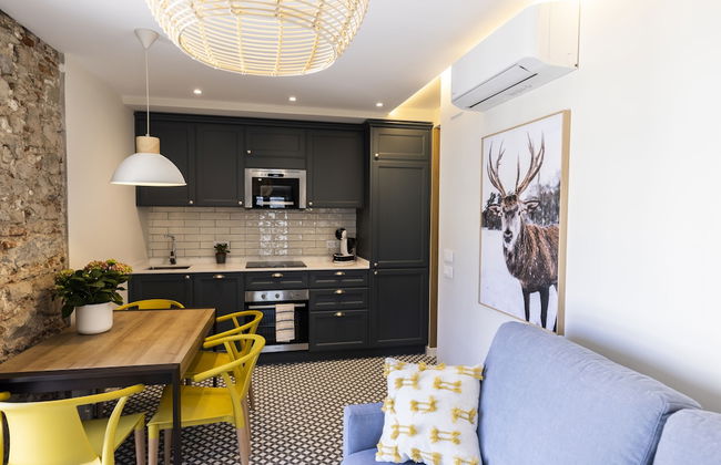 El Patio Plaza Mayor Cáceres - Photo 5