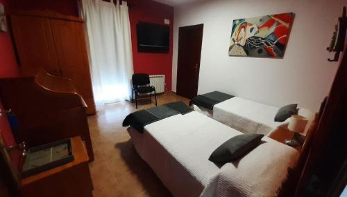 Habitaciones Peña Dorada - Photo 5