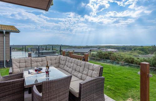 Stables 30, 3 Bed Luxury Lodge at Hafan y Mor - Foto 47