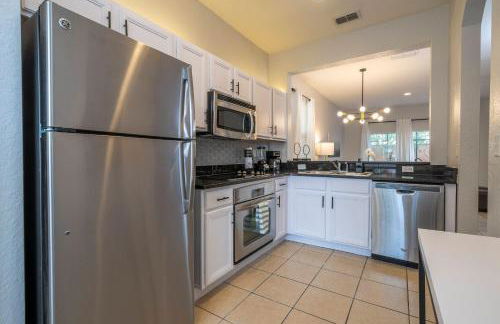 Cozy 4BR Regal Oaks close to Disney - Foto 14