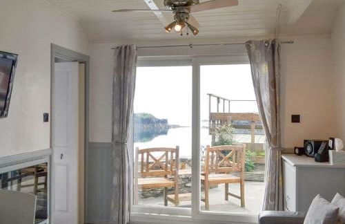 Misty Isles Cottage- Ellenabeich, Easdale, Isle of Seil - Photo 9