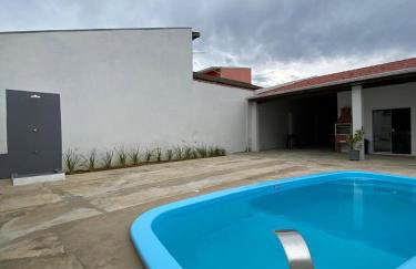Casa Ampla com Piscina, Churrasqueira, Bilhar, Pebolim, Ping-Pong - Foto 9