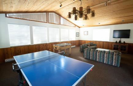 Spacious 3 Bed 3 Bath Condo with Pool - Foto 45