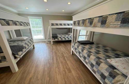 Brushy Creek Lodge - Riverfront, Hot Tub, Fire Pit - Foto 22