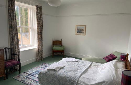 Beautiful Listed Mansion with incredible woodland views - Photo 28