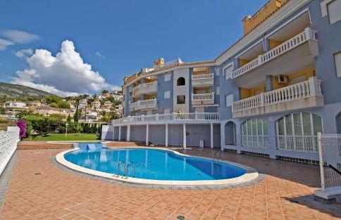 Apartamento con terraza y piscina - Marcomar Albert Villas - Photo 3