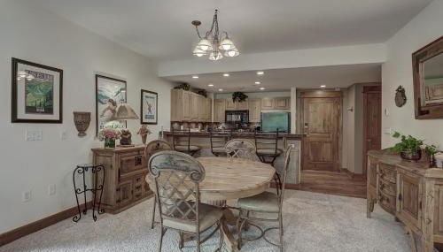 2Br- Arrowhead Village- Great Location And Gorgeous Condo Condo - Foto 5