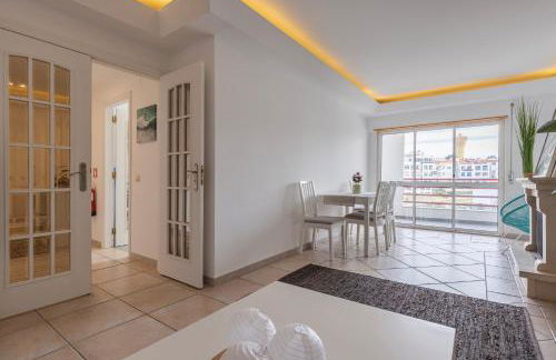 Sunny 2 BDR Apartment by LovelyStay - Foto 26