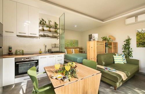 Olive Lemon Biophilic House & Lush Forest Garden - Foto 1