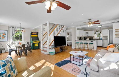 Spacious-5 Beds! 3 Mi to Mohegan - Foto 5