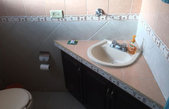 Blanquita Consulado Casa de Lujo - Photo 11